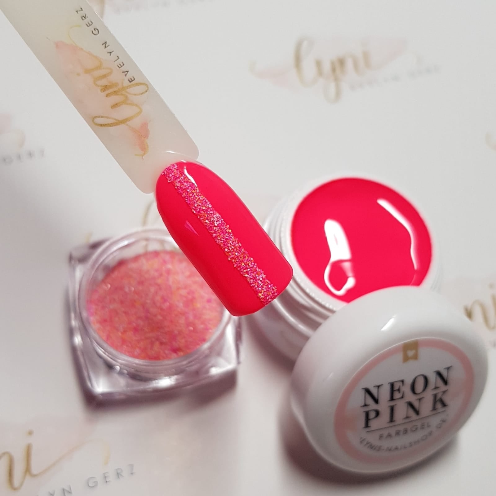 Neon Pink · Dekogel 5ml** für Nageldesign Nägel & Nagelstudios Neon Pink · Dekogel 5ml**, deko, dekogel, farbe, farbgel, fuchsia, gel, leuchtend, magenta, pink für Nägel im Nageldesign & Nagelstudios