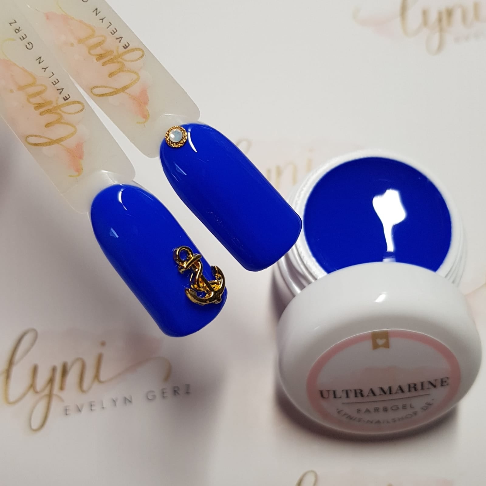 Ultramarine · Farbgel Premium 5ml* für Nageldesign Nägel & Nagelstudios Ultramarine · Farbgel Premium 5ml*, blau, color gel, Farbe für Nägel, Gel Farben, Gelnägel Farbe für Nägel im Nageldesign & Nagelstudios