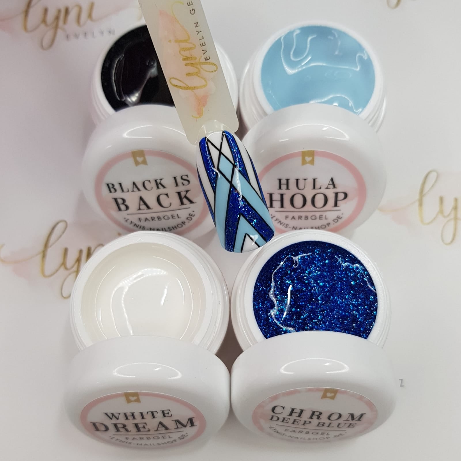Chrom Deep Blue · Farbgel 5ml* für Nageldesign Nägel & Nagelstudios Chrom Deep Blue · Farbgel 5ml*, Blau, color gel, effektgel, Farbe für Nägel, Gel Farben, Gelnägel Farbe, Glitter Gel, Glitzergel für Nägel im Nageldesign & Nagelstudios