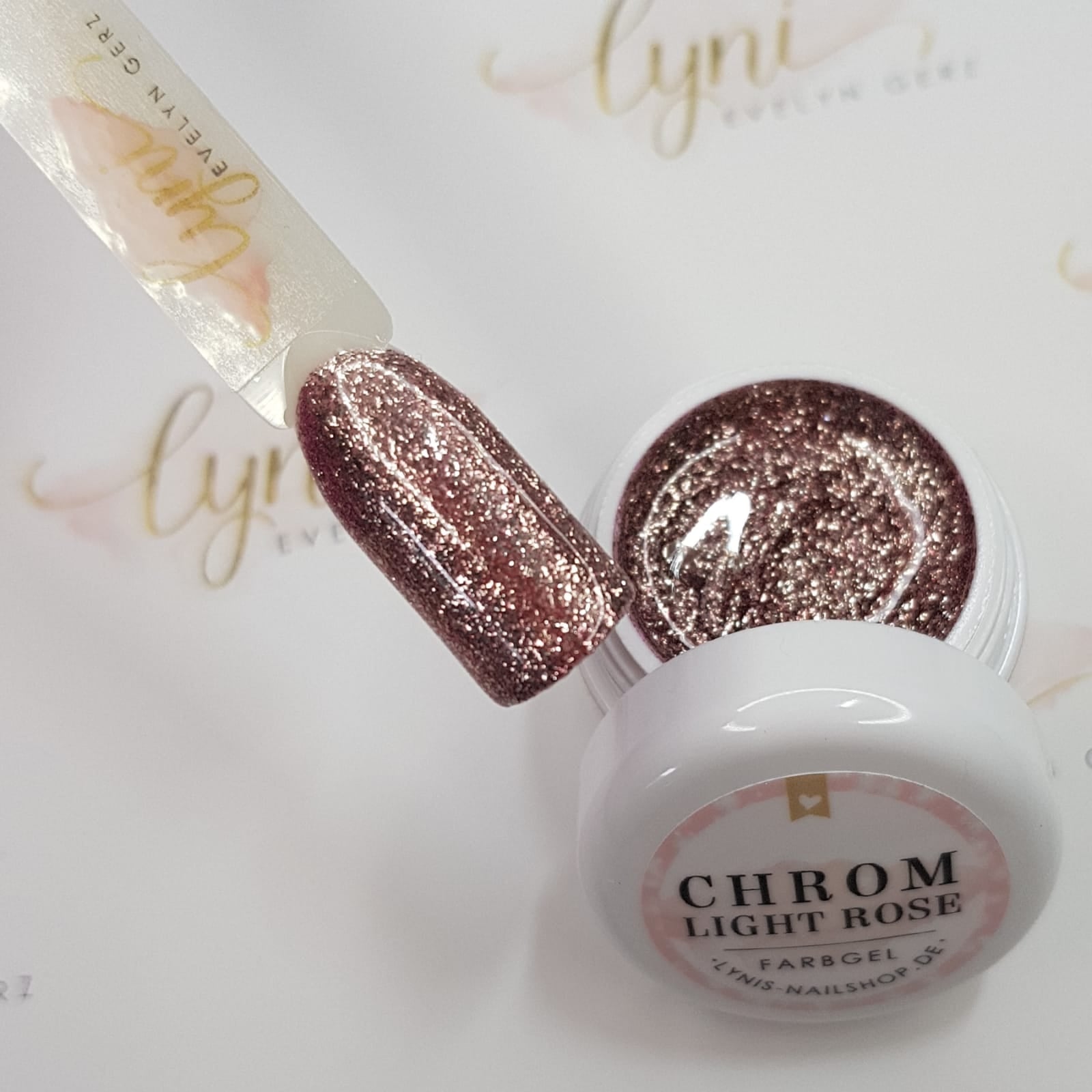 Chrom Light Rose · Farbgel 5ml* für Nageldesign Nägel & Nagelstudios Chrom Light Rose · Farbgel 5ml*, color gel, effektgel, Farbe für Nägel, Gel Farben, Gelnägel Farbe, Glitter Gel, Glitzergel, Rosa für Nägel im Nageldesign & Nagelstudios