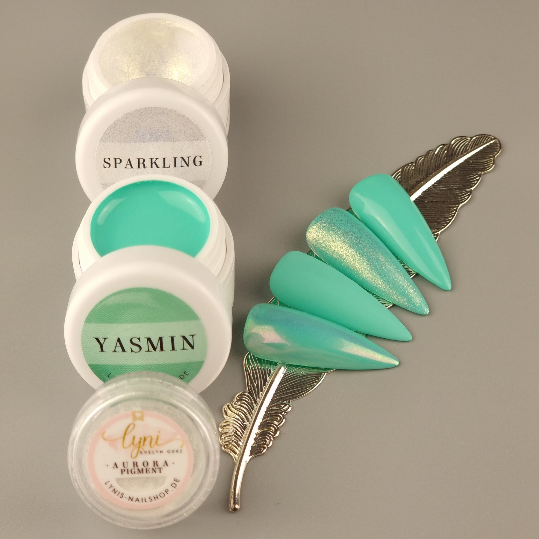 Farbgel Yasmin 5ml Premium* für Nageldesign Nägel & Nagelstudios Farbgel Yasmin 5ml Premium*, color gel, Farbe für Nägel, Gel Farben, Gelnägel Farbe, grün, türkis für Nägel im Nageldesign & Nagelstudios