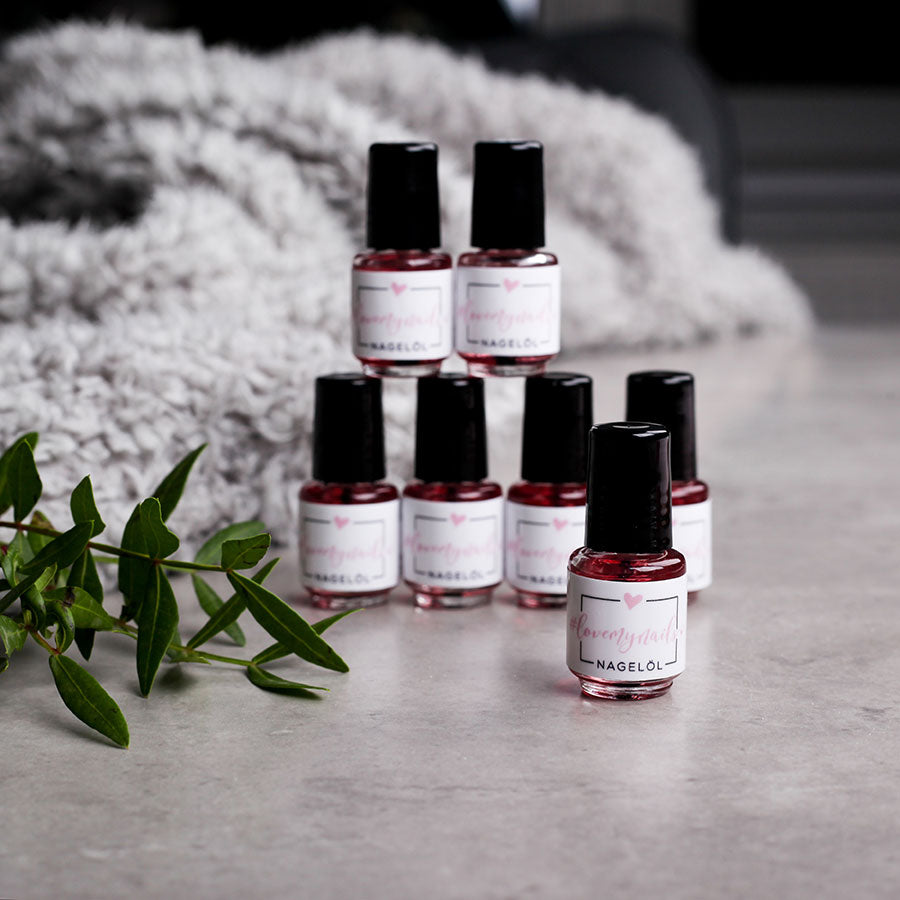 Nagelpflegeöl für Nageldesign Nägel & Nagelstudios Nagelpflegeöl, nagelhaut, nagelserum, nagelöl, pflege, öl für Nägel im Nageldesign & Nagelstudios