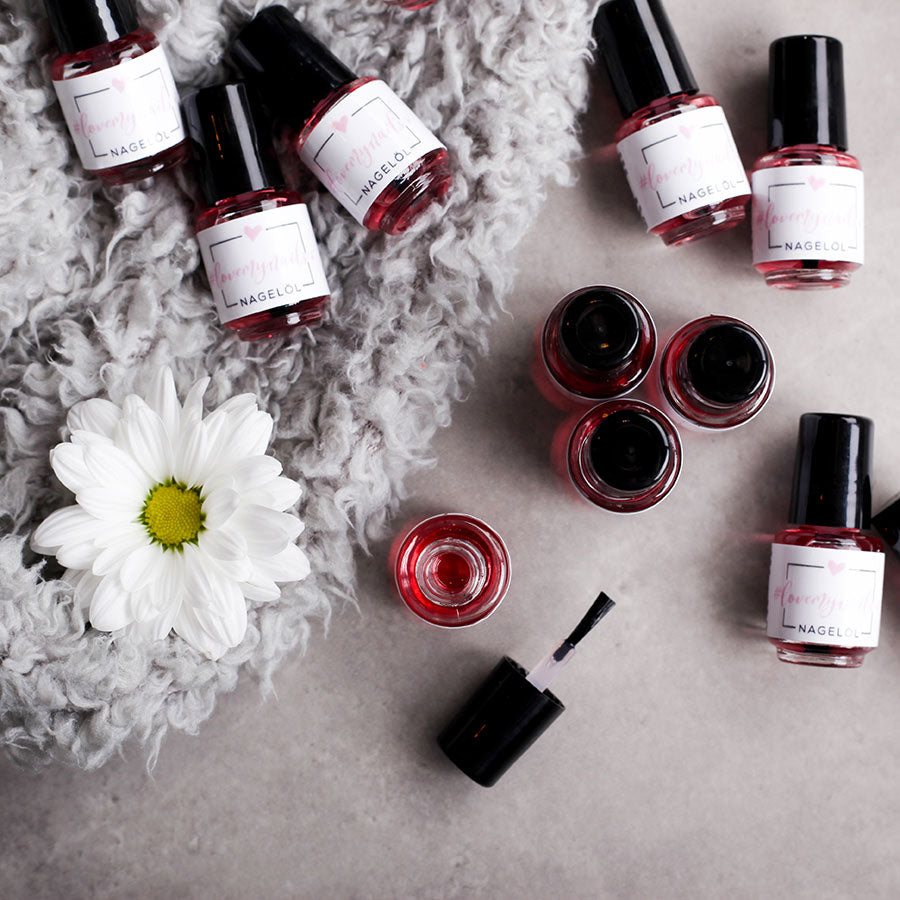 Nagelpflegeöl für Nageldesign Nägel & Nagelstudios Nagelpflegeöl, nagelhaut, nagelserum, nagelöl, pflege, öl für Nägel im Nageldesign & Nagelstudios