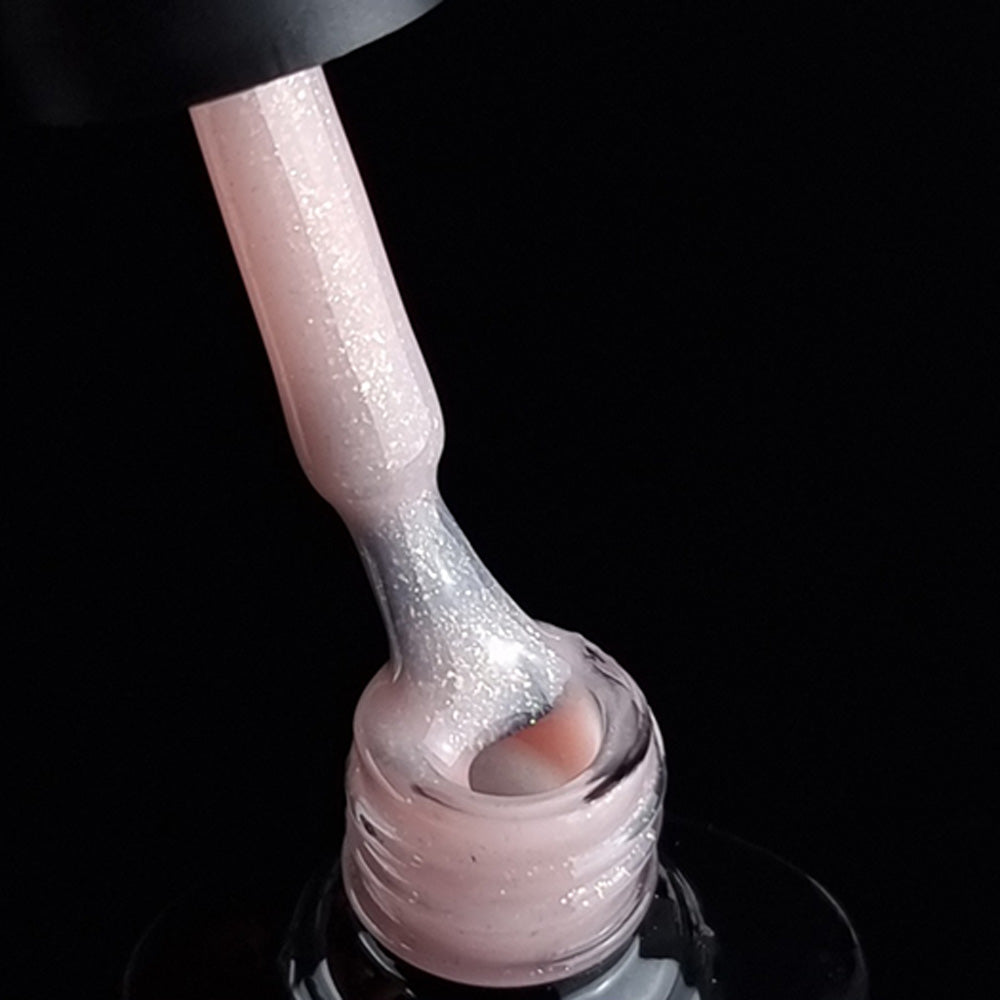 Shellac · Rubber Base · Shimmerize Nude 7,3ml für Nageldesign Nägel & Nagelstudios Shellac · Rubber Base · Shimmerize Nude 7,3ml, Aufbaugel in der Flasche, Aufbaugel Naturnagel, Base Gel, Effekt, flexibles Aufbaugel, flexibles Gel, gel polish, gellack, Glitzer, Grundiergel, Haftgel, Hautfarbe, nail polish, Naturnagelverstärkung, Nude, Pastell, Shellac, uv lack für Nägel im Nageldesign & Nagelstudios
