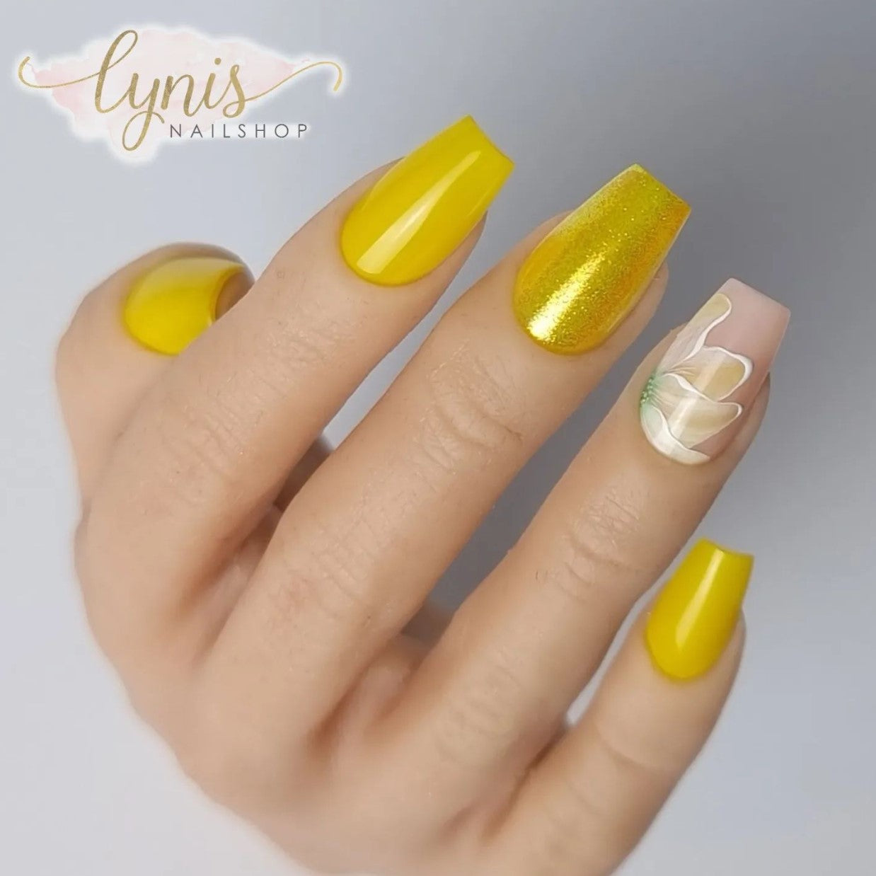 Shellac · Sunflower 7,3ml für Nageldesign Nägel & Nagelstudios Shellac · Sunflower 7,3ml, gel polish, gelb, gellack, nail polish, uv lack für Nägel im Nageldesign & Nagelstudios