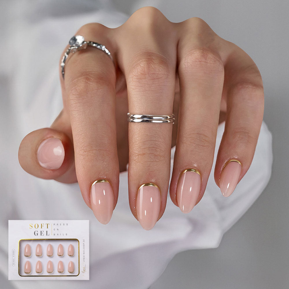 Gold Reverse French Mandel · Soft Gel · Press on Nails für Nageldesign Nägel & Nagelstudios Gold Reverse French Mandel · Soft Gel · Press on Nails, für Nägel im Nageldesign & Nagelstudios