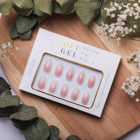 Babyboomer Mandel · Soft Gel · Press on Nails