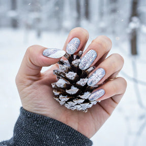 LyniBox · Winter's Kiss