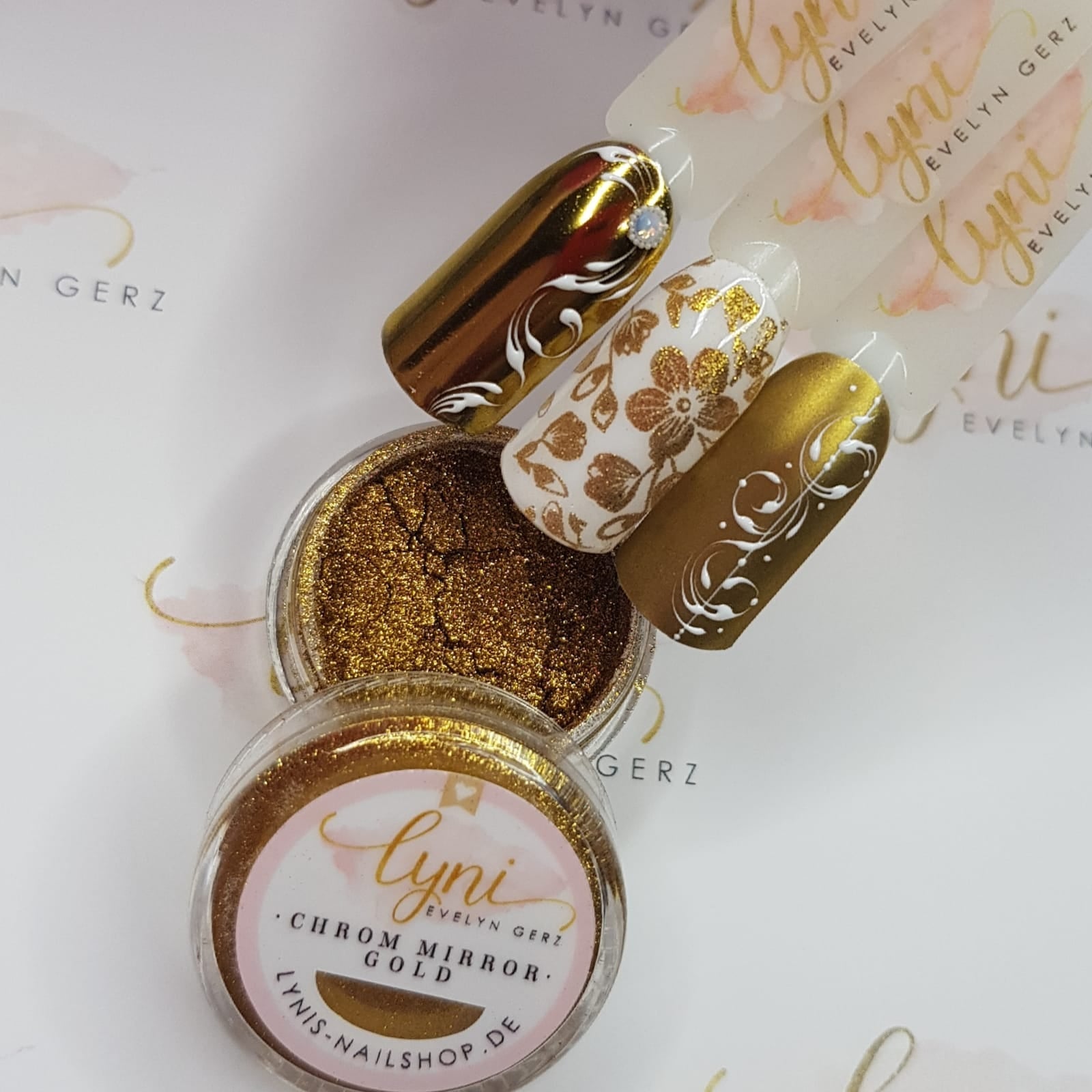 Chrome Mirror · Gold, chrome Pigment, Pigment, puder, Pulver für Nägel im Nageldesign & Nagelstudios