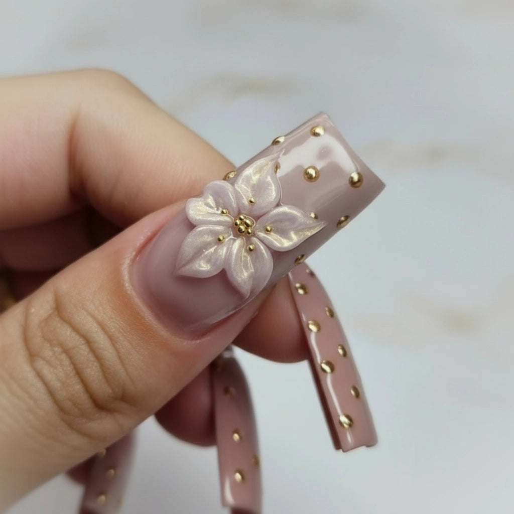 3D Flower Gel · Satin Gold 15ml, 3D Blumen, Blumengel für Nägel im Nageldesign & Nagelstudios