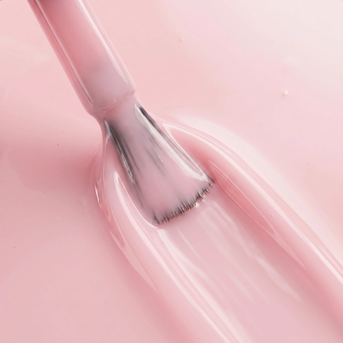 Gel in a bottle · Powder Puff 15ml*