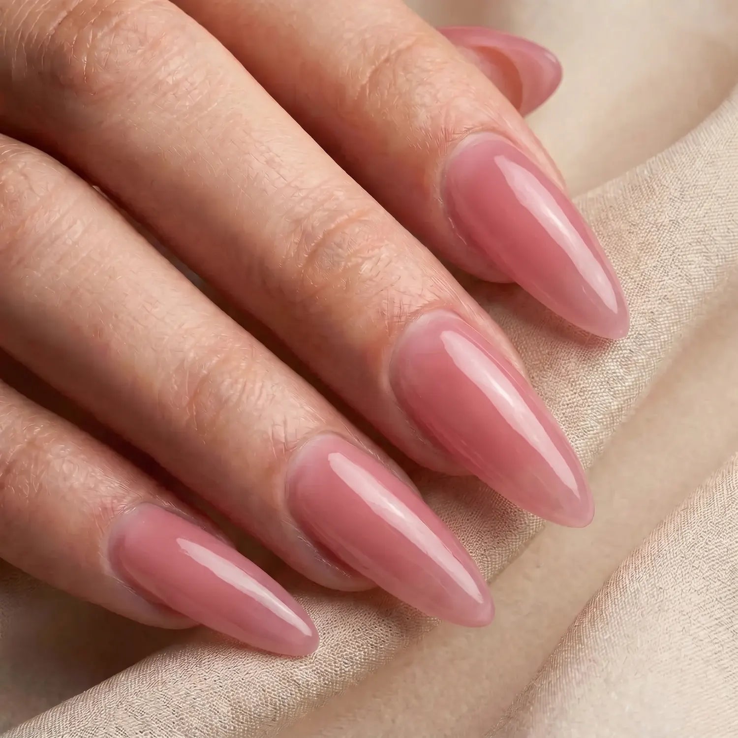 No File · Builder Gel Blush Babe, hidden für Nägel im Nageldesign & Nagelstudios