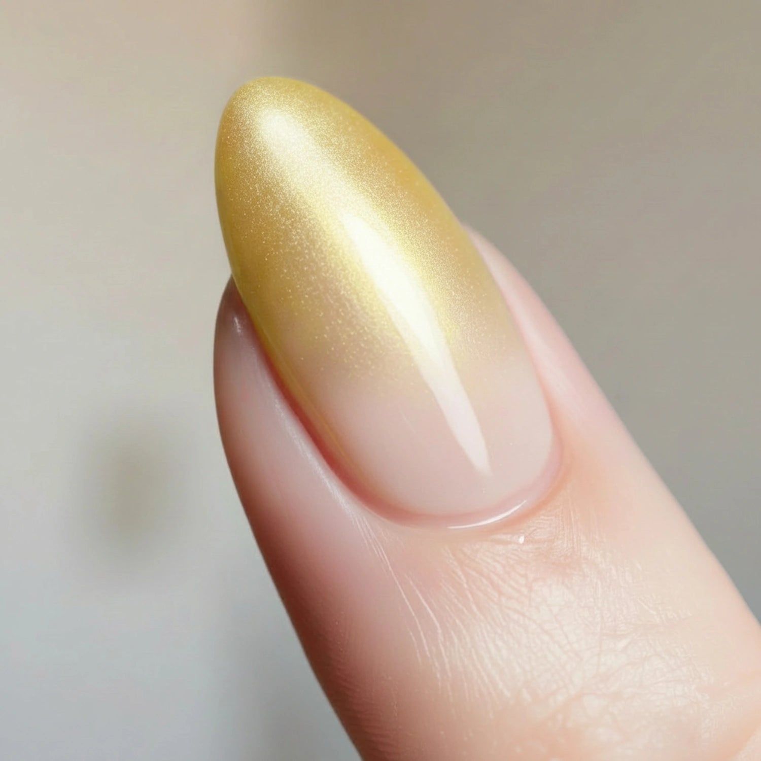 Ombre Babyboomer Gel · Fairy Gold 2g, Aura-Effekt, Babyboomer Gel, Farbverlauf, Ombre Gel, Ombre Verlauf, Verlauf für Nägel im Nageldesign & Nagelstudios
