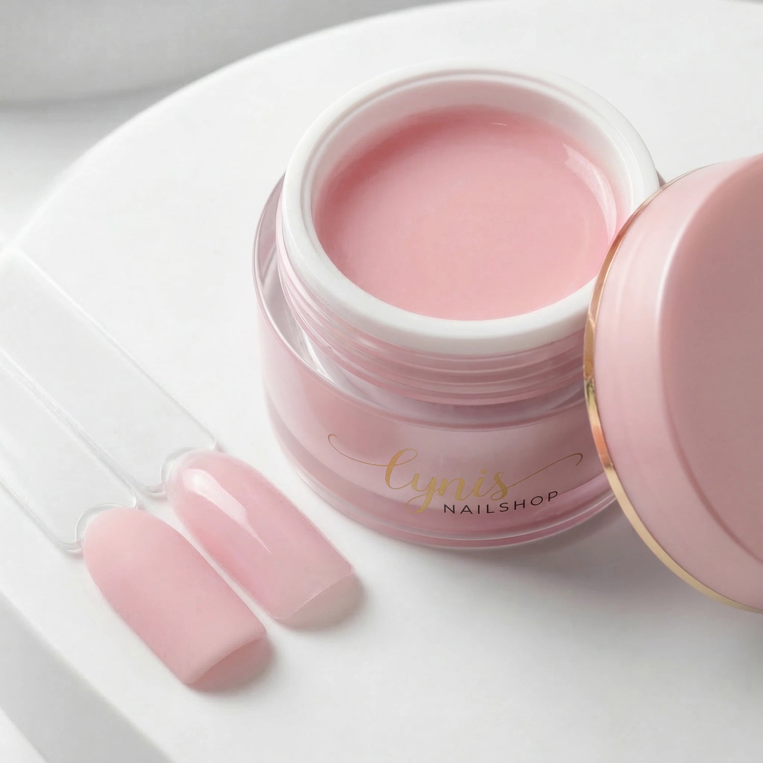 Forming · Soft Nature*, Aufbau, Aufbaugel, fest, gel für nägel, klar, modellagegel, nagel gel, standfest, uv gel, verläuft nicht für Nägel im Nageldesign & Nagelstudios