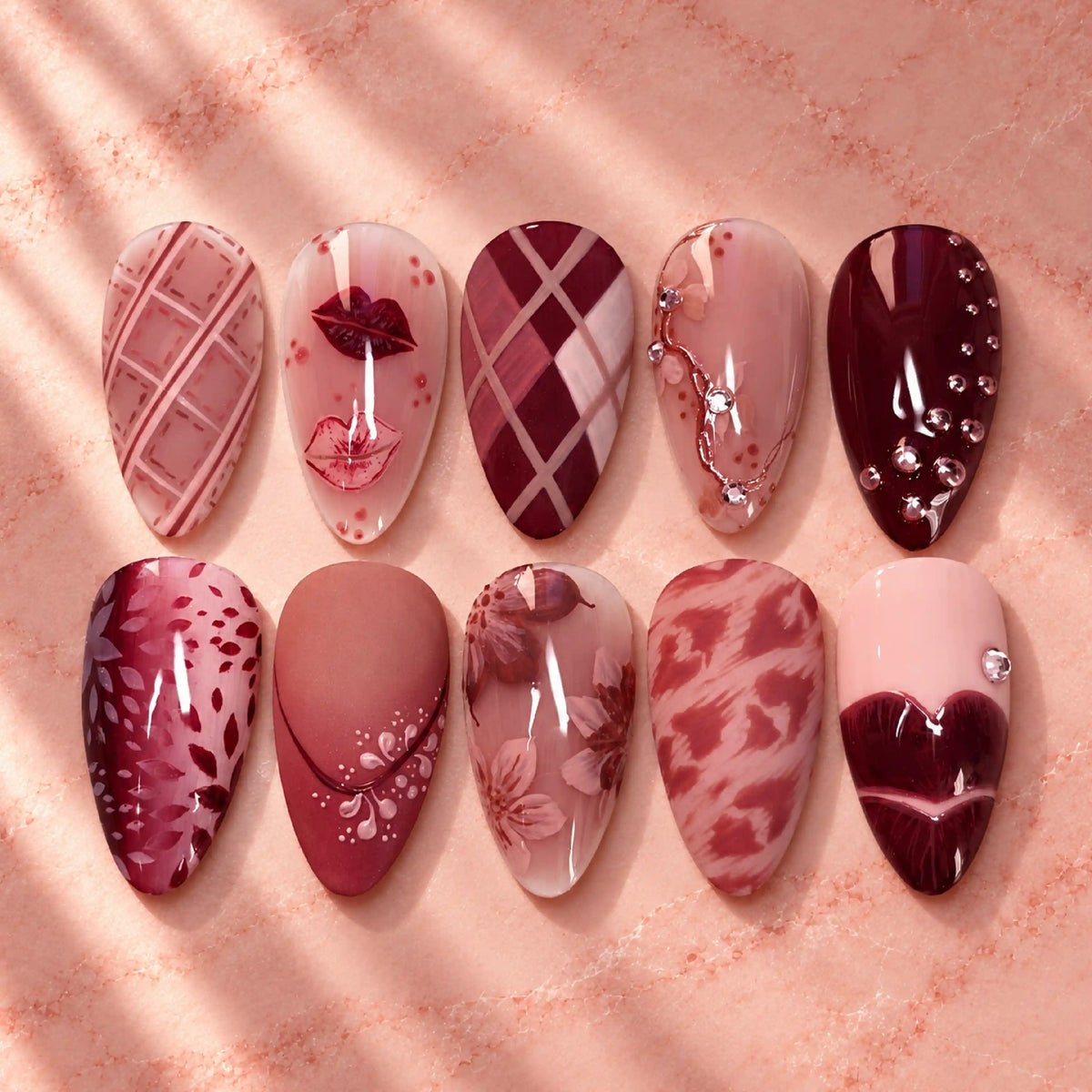 LyniBox · Lipstick