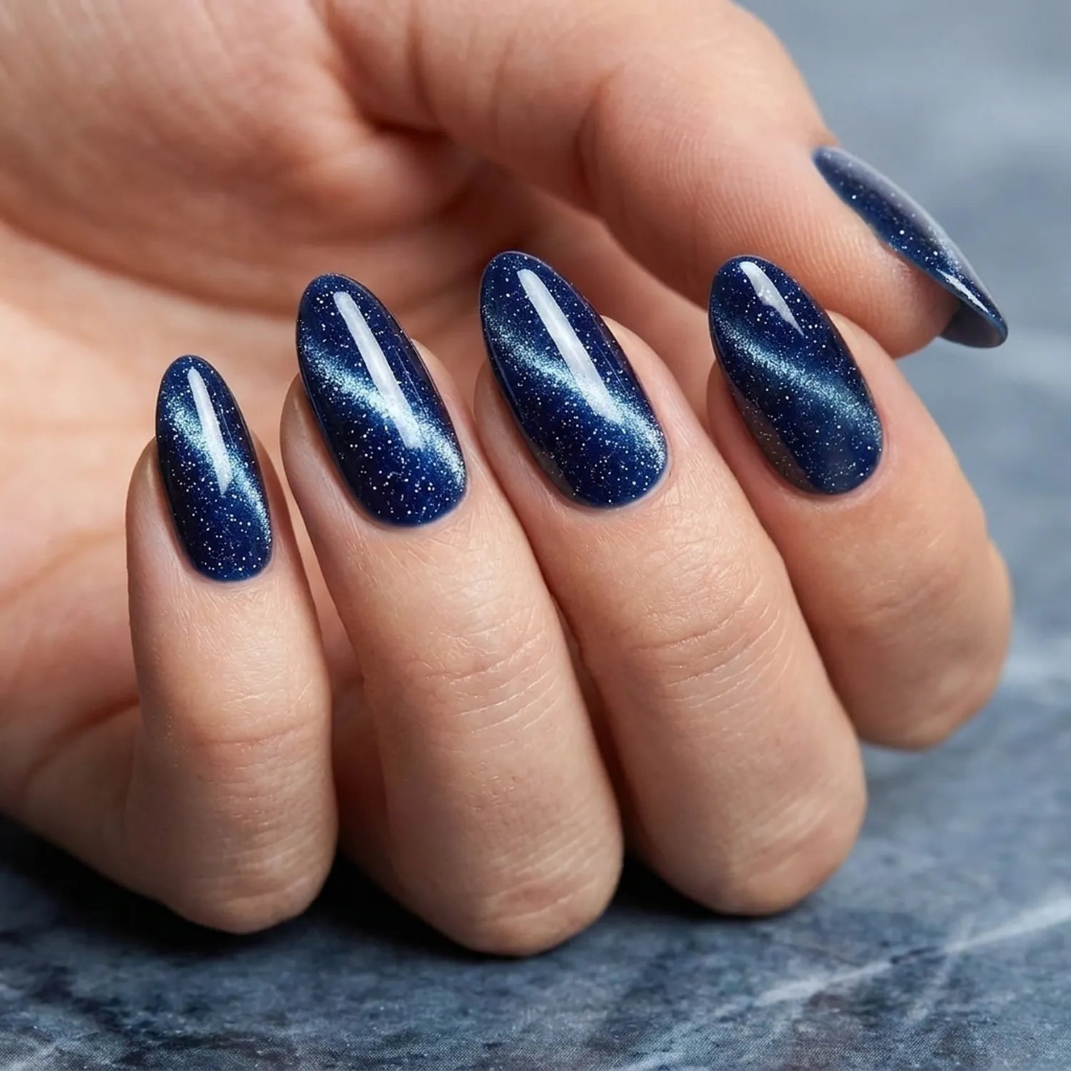 Shellac · Aurora Cat Eye 04 10ml, Effekt Lack, gel polish, Gellack, Magnet Lack, nail polish, uv lack für Nägel im Nageldesign & Nagelstudios