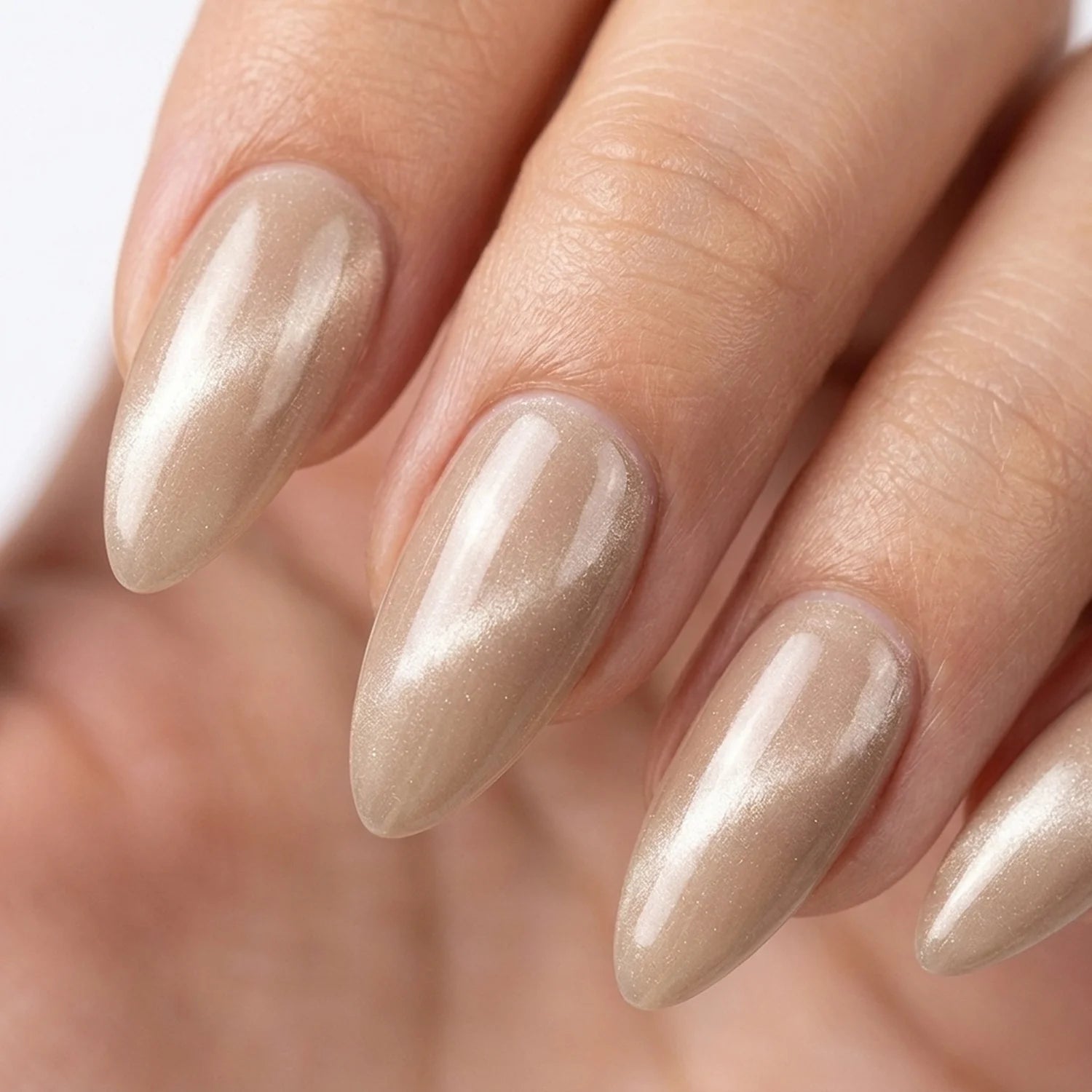 Shellac · Pearl Champagne · Cat Eye 10ml,  für Nägel im Nageldesign & Nagelstudios