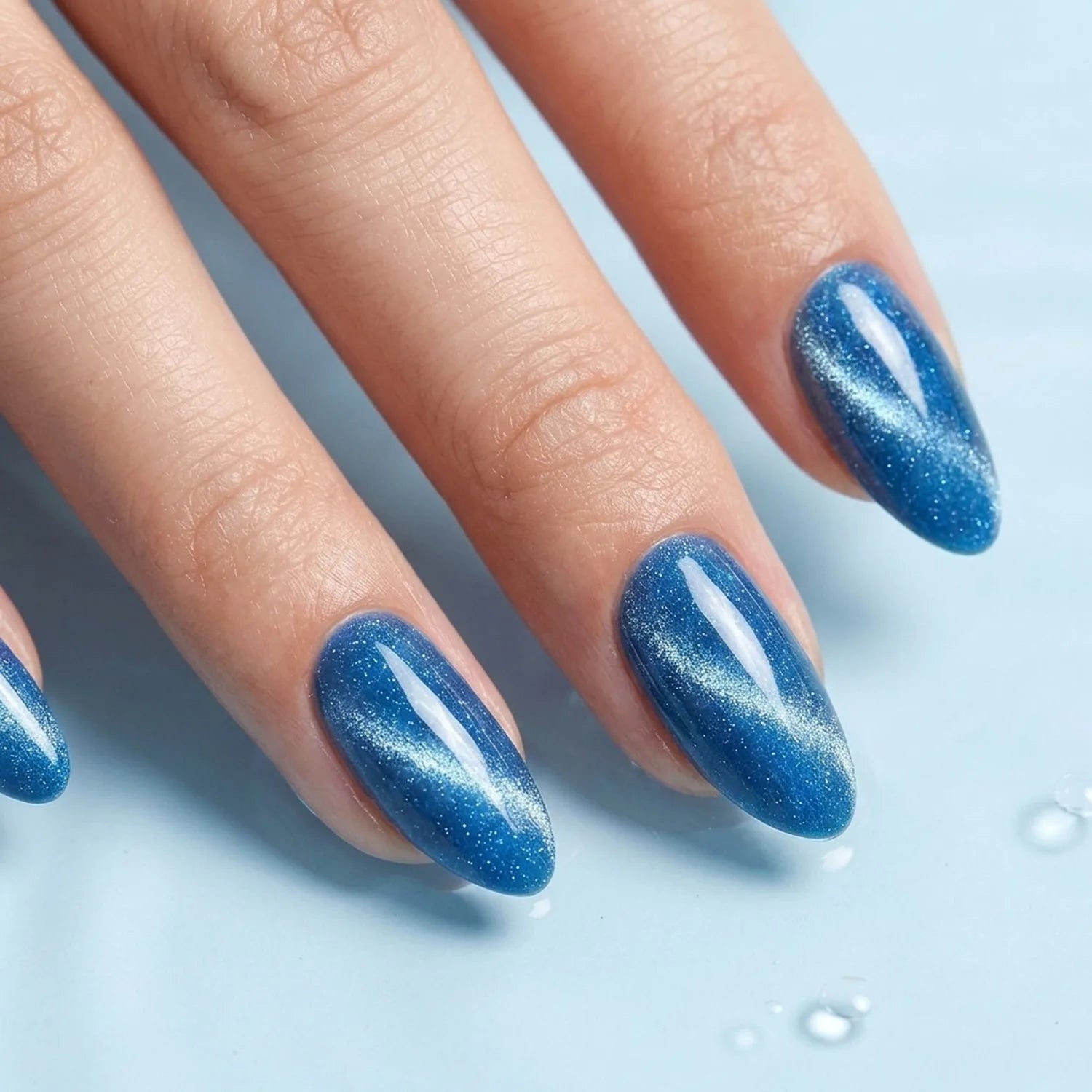 Shellac · Cat Eye Summer Blue 10ml, Effekt Lack, gel polish, Gellack, Magnet Lack, nail polish, uv lack für Nägel im Nageldesign & Nagelstudios