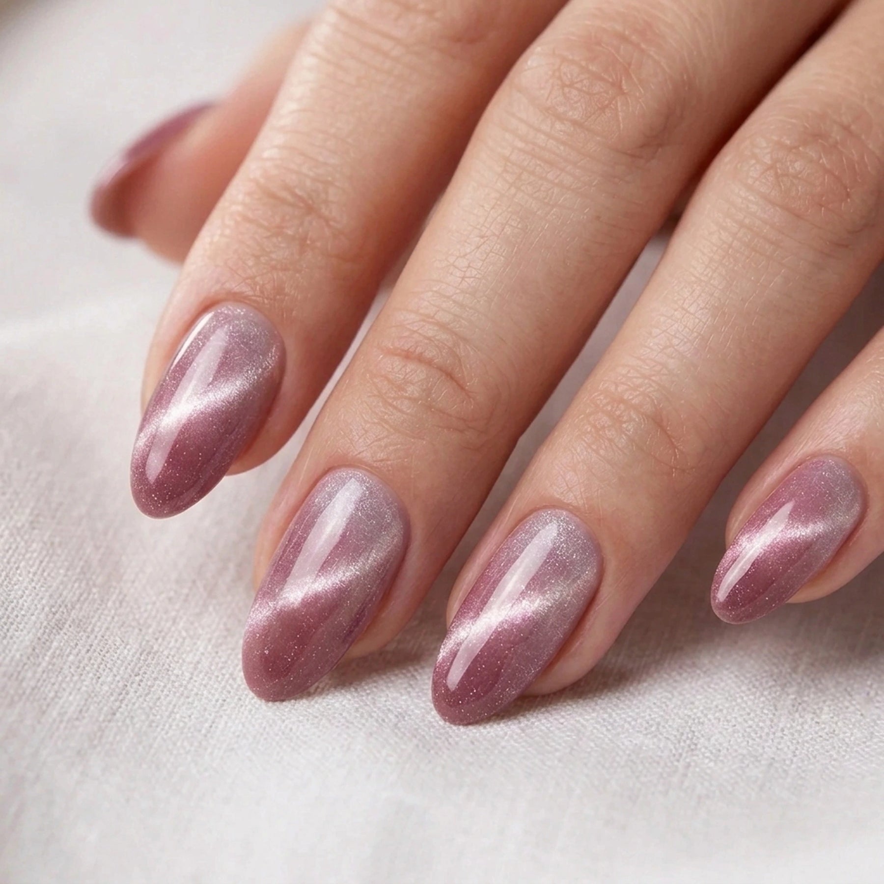Shellac · Thermo Cat Eye Rose10ml, Effekt Lack, gel polish, Gellack, Magnet Lack, nail polish, uv lack für Nägel im Nageldesign & Nagelstudios