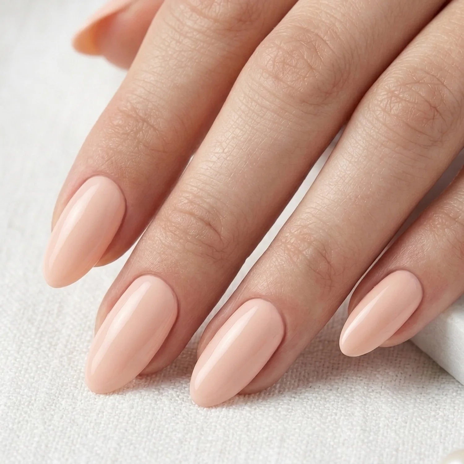 Shellac · Pure Beauty 10ml, beige, braun, gel polish, gellack, nail polish, nude, uv lack für Nägel im Nageldesign & Nagelstudios