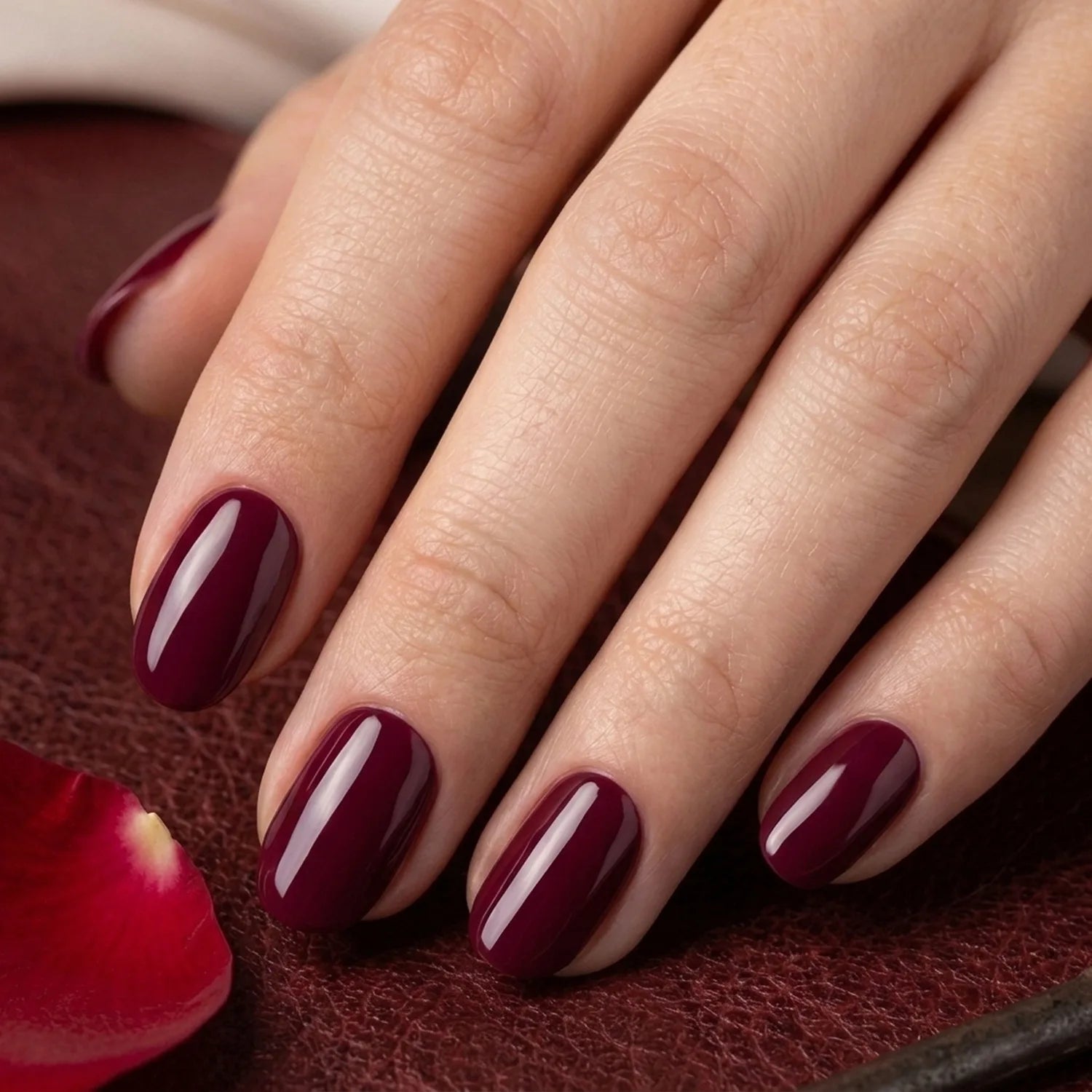 Shellac · Senorita 10ml, dunkel rot, gel polish, gellack, nail polish, rot, uv lack für Nägel im Nageldesign & Nagelstudios
