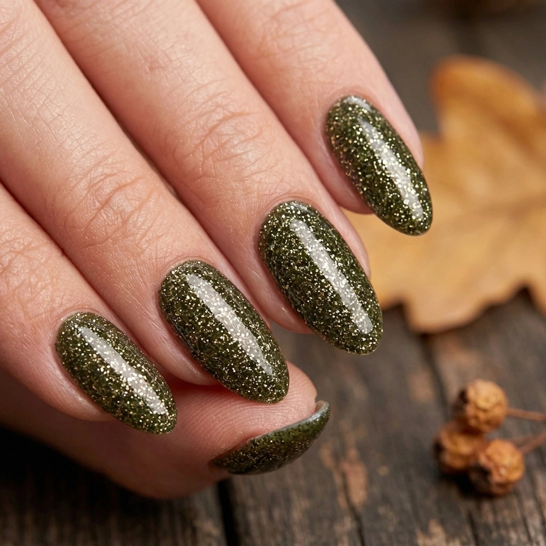 Shellac · Sparkle Autumn Green 10ml, effekt Shellac, funkeln, gellack, gelpolish, glitter, glitzer, glitzer lacke für Nägel im Nageldesign & Nagelstudios