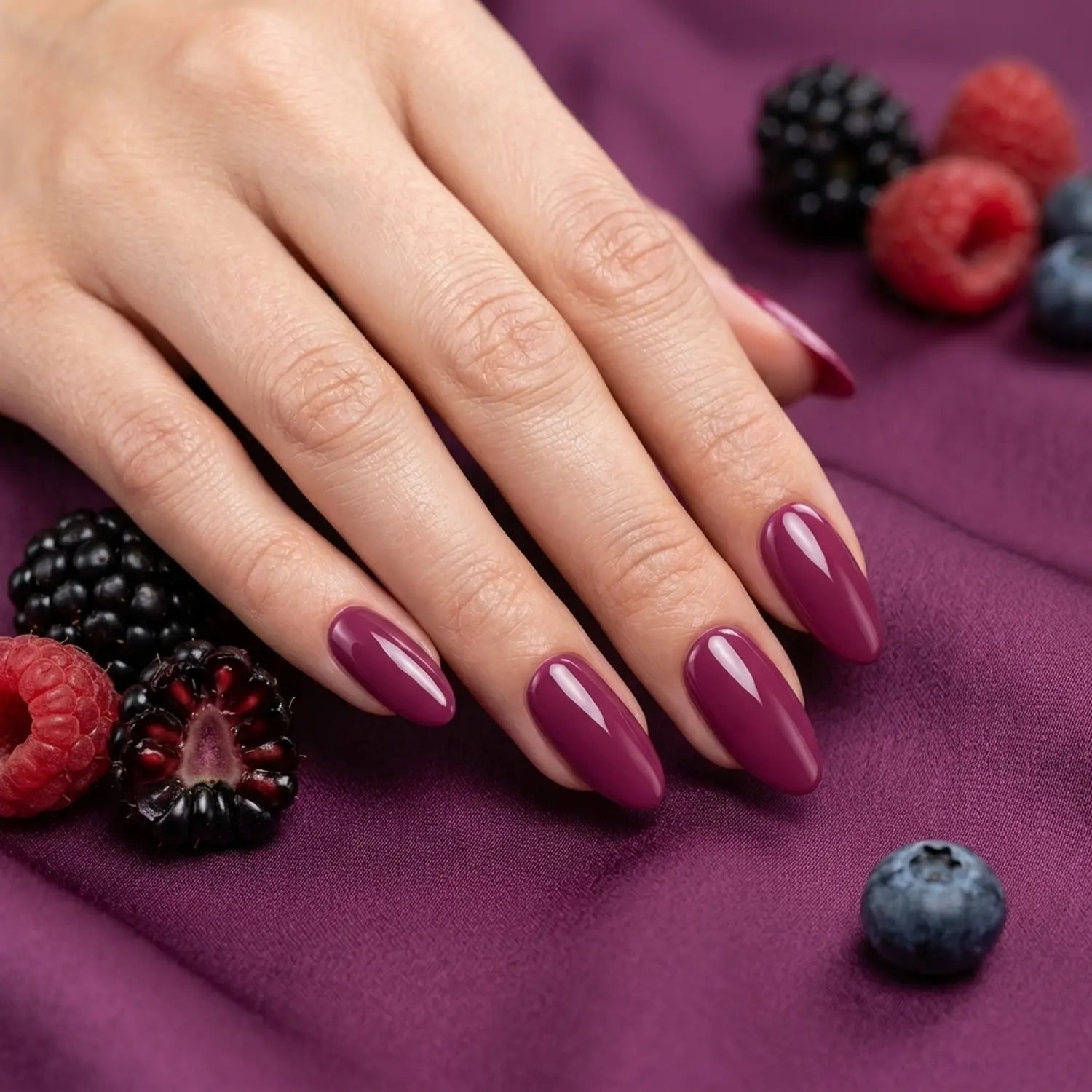 Shellac · Very Berry 10ml, fuchsia, gel polish, gellack, nail polish, pink, uv lack für Nägel im Nageldesign & Nagelstudios