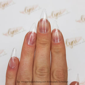 Stiletto Kurz · Clear · Press On Tips