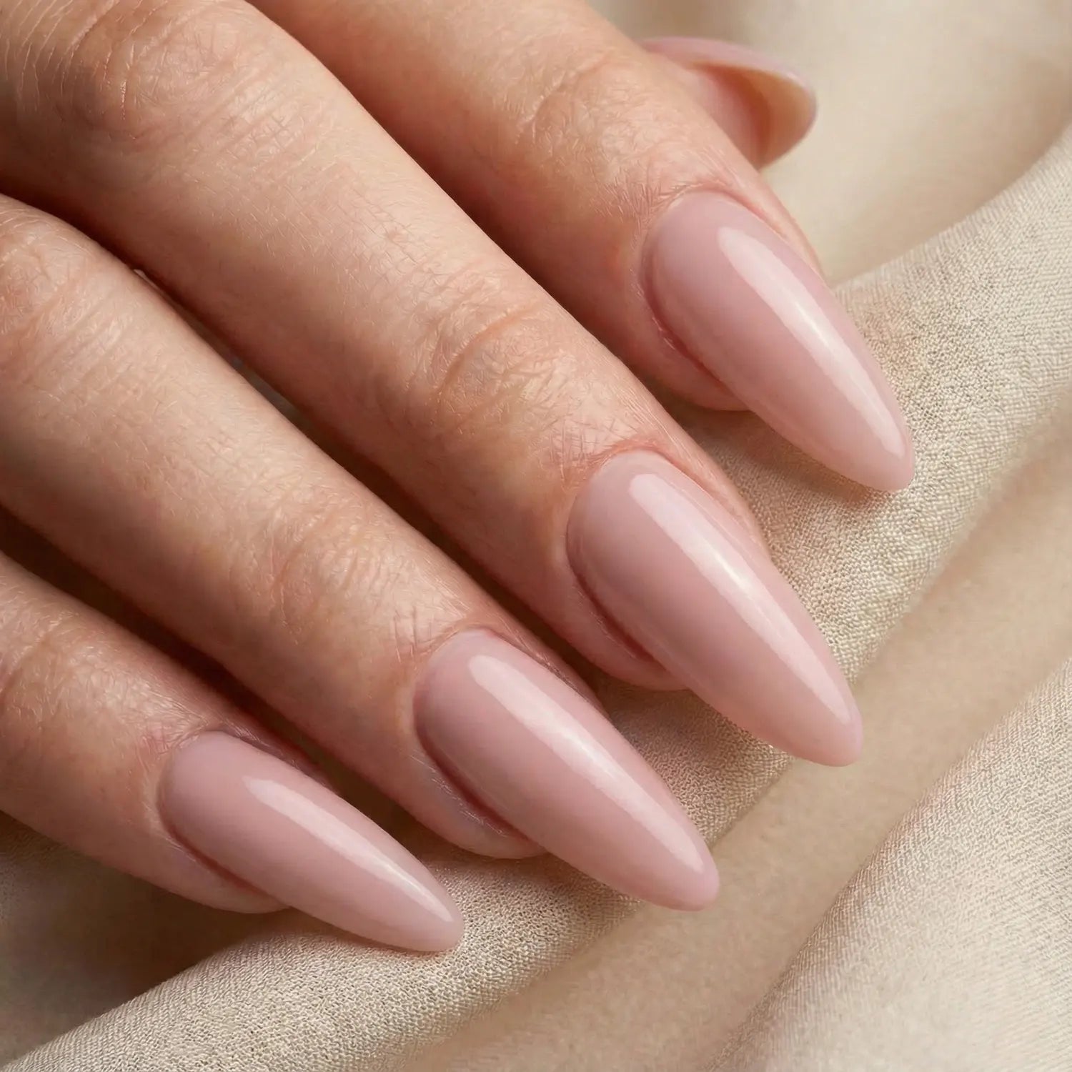 No File · Builder Gel Vintage Nude,  für Nägel im Nageldesign & Nagelstudios